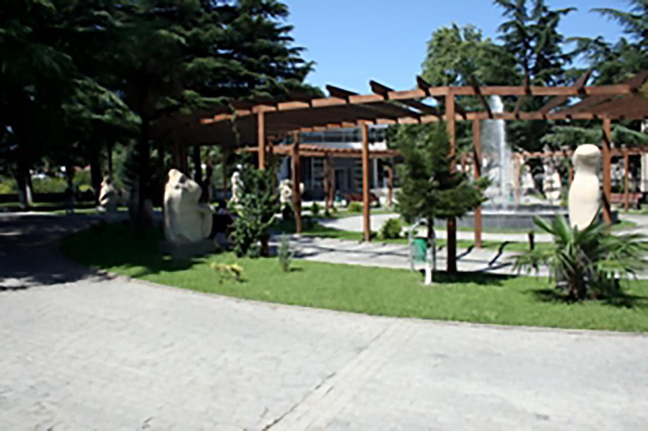 Park Hotel Kutaisi Exterior photo